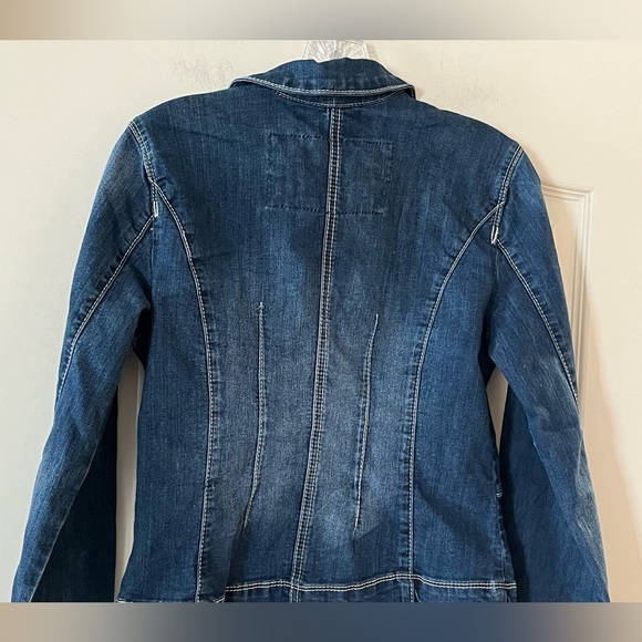Maurices Denim Distressed Jacket with Button Details Women’s Size Medium - Picture 3 of 15